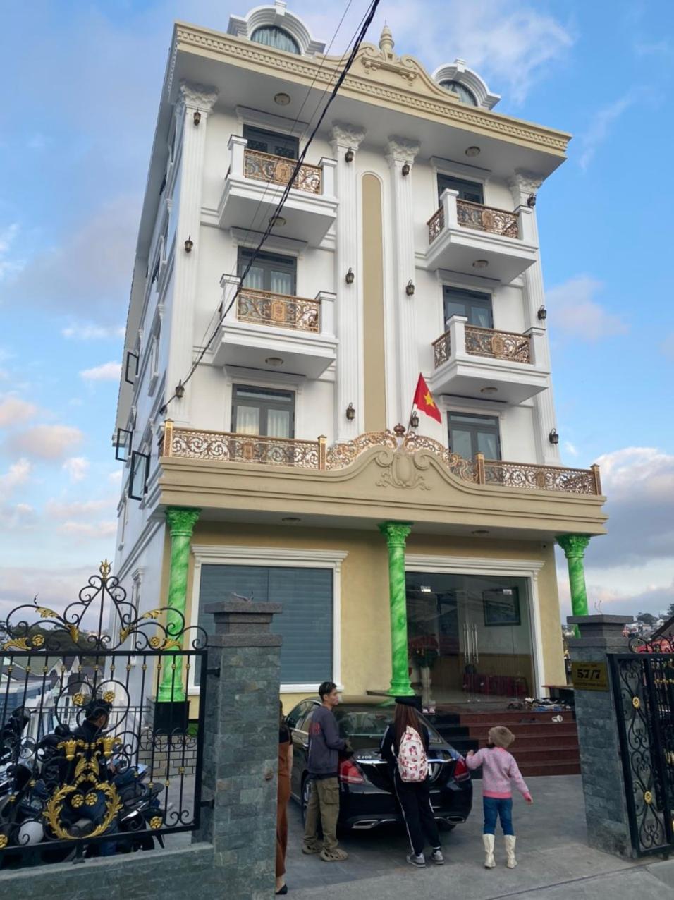 Happy Bun Hotel Далат Экстерьер фото