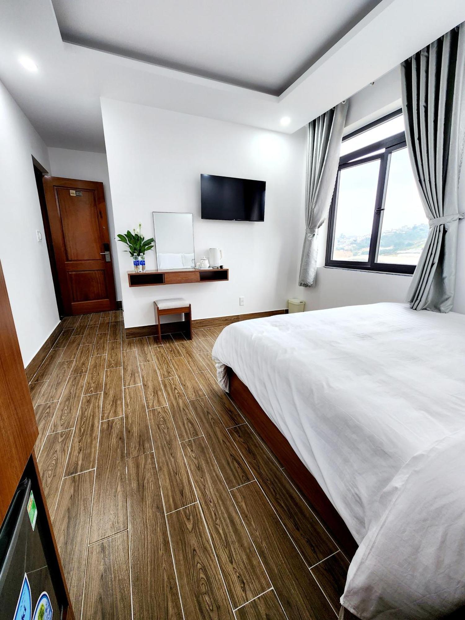Happy Bun Hotel Далат Экстерьер фото